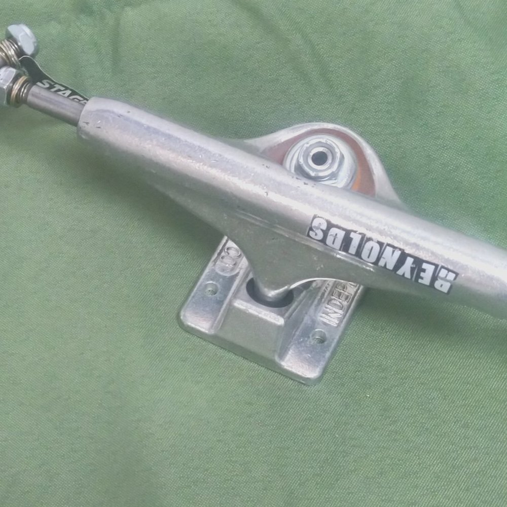 Independent Reynolds 144 Hollow Skateboard Truck